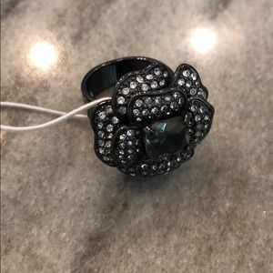 Stella Dot grey flower ring